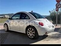 Usado VW New Beetle 90 CV (66 kW) 2000 Blanco Utilitario
