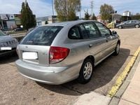 Usado Kia Rio 81 CV (59 kW) 2005 Gris / plata Berlina