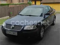 Usado VW Passat Trendline 130 CV (95 kW) 2001 Azul Berlina