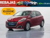 Usado Peugeot 208 Signature Sky 82 CV (60 kW) 2019 Rojo Utilitario