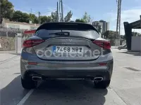Usado Infiniti Q30 Sport Tech 170 CV (125 kW) 2017 Gris / plata Berlina