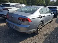 Usado VW Passat Business 150 CV (110 kW) 2021 Gris / plata Berlina