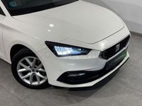 Usado Seat Leon Style 115 CV (84 kW) 2022 Blanco Berlina