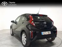 Usado Toyota Aygo X Play 72 CV (52 kW) 2025 Negro SUV