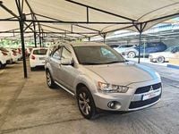 Usado Mitsubishi Outlander Motion 156 CV (114 kW) 2010 Gris / plata SUV