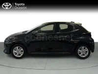 Usado Toyota Yaris Hybrid Business Edition 116 CV (85 kW) 2023 Negro Berlina