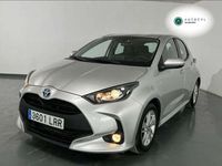 Usado Toyota Yaris Hybrid Business Edition 116 CV (85 kW) 2021 Gris Utilitario