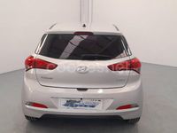 Usado Hyundai i20 GO! 75 CV (55 kW) 2015 Gris / plata Berlina