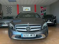 Usado Mercedes GLA200 Urban 136 CV (100 kW) 2014 Gris SUV