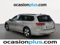 Usado VW Passat 120 CV (88 kW) 2016 Gris plata Familiar