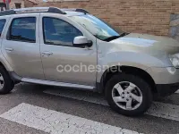 Usado Dacia Duster Lauréate 105 CV (77 kW) 2012 Gris / plata SUV