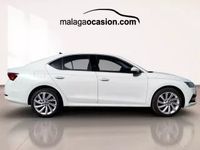 Usado Skoda Octavia Selection 150 CV (110 kW) 2024 Blanco Berlina