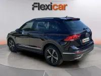 Usado VW Tiguan Life 150 CV (110 kW) 2021 Negro SUV