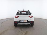 Usado Kia Stonic 101 CV (74 kW) 2022 Blanco SUV