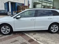 Usado VW Golf VIII Life 116 CV (85 kW) 2023 Blanco Familiar