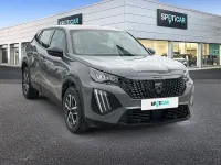 Usado Peugeot 2008 Active 100 CV (73 kW) 2023 Gris / plata SUV