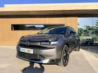 Usado Citroën C4 136 CV (100 kW) 2025 Gris / plata SUV