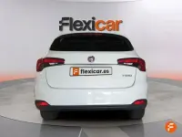 Usado Fiat Tipo Easy 95 CV (69 kW) 2018 Blanco Familiar