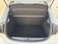 Usado Peugeot 208 Active 102 CV (75 kW) 2021 Blanco Utilitario