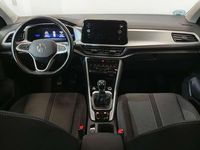Usado VW T-Roc Life 110 CV (80 kW) 2024 Rojo SUV