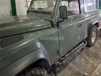 Usado Land Rover Defender 122 CV (89 kW) 2013 Verde Familiar
