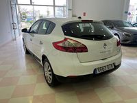 Begagnad Renault Mégane 105 HK (77 kW) 2010 Vit Sedan
