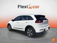 Käytetty Kia Niro 141 HP (103 kW) 2017 Valkoinen Katumaasturi