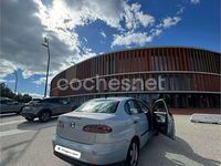 Usado Seat Cordoba Sport 100 CV (73 kW) 2003 Gris / plata Berlina