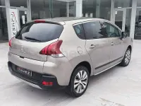 Usado Peugeot 3008 Allure 120 CV (88 kW) 2016 Beige Berlina