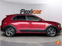Usado Kia Niro 129 CV (94 kW) 2025 Rojo SUV