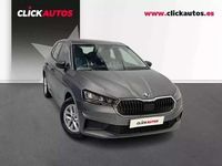 Usado Skoda Fabia Essence 80 CV (58 kW) 2025 Gris Utilitario
