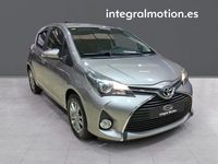 Usado Toyota Yaris Active 99 CV (72 kW) 2015 Gris Berlina
