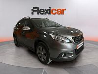Usado Peugeot 2008 Allure 100 CV (73 kW) 2017 Gris SUV