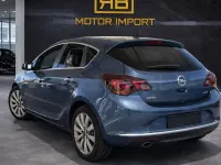Usado Opel Astra Excellence 165 CV (121 kW) 2014 Azul Berlina