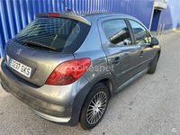 Usado Peugeot 207 70 CV (51 kW) 2009 Gris / plata Berlina