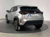 Usado Toyota Yaris Cross Style 116 CV (85 kW) 2022 Gris ágata SUV
