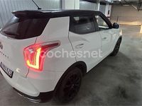 Usado Ssangyong (KGM) Tivoli Limited 115 CV (84 kW) 2019 Blanco SUV