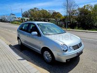 Usado VW Polo Trendline 75 CV (55 kW) 2002 Gris / plata Berlina