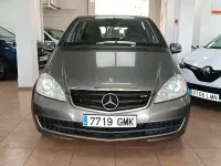 Usado Mercedes A150 Elegance 95 CV (69 kW) 2009 Beige Monovolumen