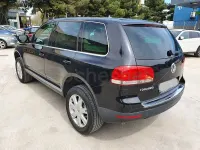 Usado VW Touareg R 174 CV (127 kW) 2006 Negro SUV