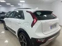 Usado Kia Niro 141 CV (103 kW) 2022 Blanco SUV
