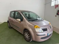 Usado Renault Modus Dynamique 80 CV (58 kW) 2005 Marrón Monovolumen