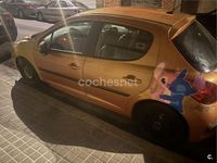 Usado Peugeot 207 Premium 90 CV (66 kW) 2007 Naranja Berlina
