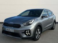 Usado Kia Niro 141 CV (103 kW) 2021 Gris / plata SUV