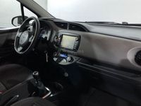 usado Toyota Yaris 1.5 Active