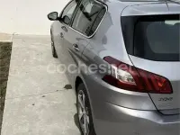 Usado Peugeot 308 Allure 120 CV (88 kW) 2016 Gris / plata Berlina