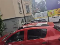 Usado Dacia Sandero Stepway 90 CV (66 kW) 2016 Rojo Berlina