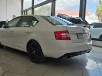 Usado Skoda Octavia RS 184 CV (135 kW) 2018 Blanco Berlina