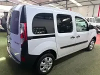 Usado Renault Kangoo 90 CV (66 kW) 2018 Blanco Monovolumen