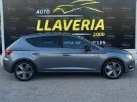 Usado Seat Leon FR 150 CV (110 kW) 2015 Gris / plata Berlina